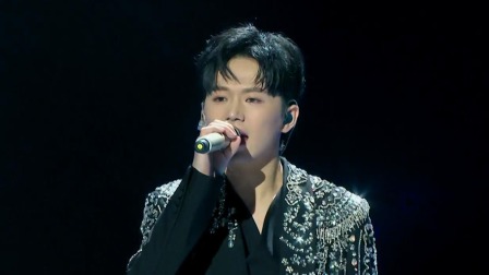 安徽卫视元宵喜乐会 2024 覃旭东和赵晓钰演唱《铠甲》，还有机器人在一旁伴奏（谈苏阳）