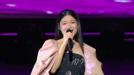 安徽卫视元宵喜乐会 2024 苏运莹一首《羞涩爱情》，听的观众们如痴如醉！（谈苏阳）